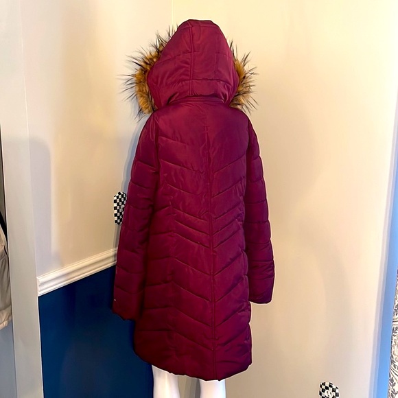 Tommy Hilfiger Burgandy Puffer Long Jacket Coat Detachable Faux Fur Hoodie M - Picture 4 of 15